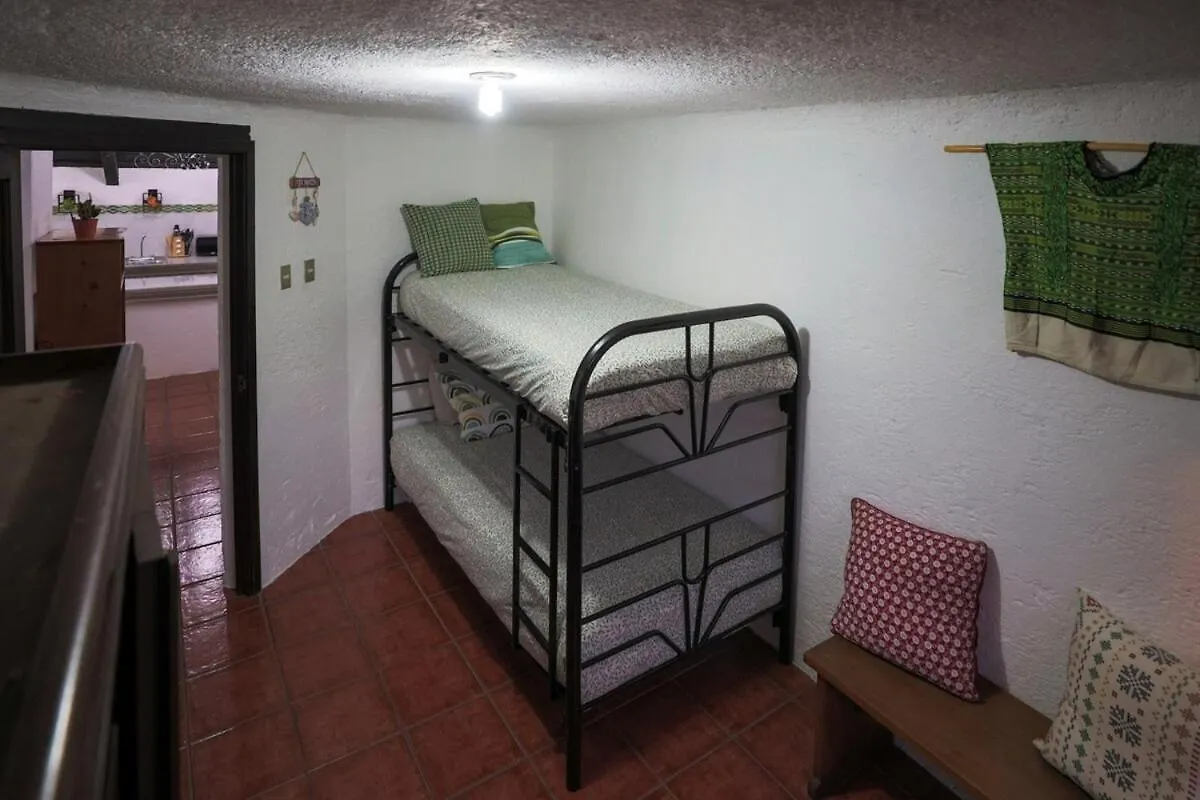 Colonial Flat With Parking Terrace Netflix Daire Antigua 0*,